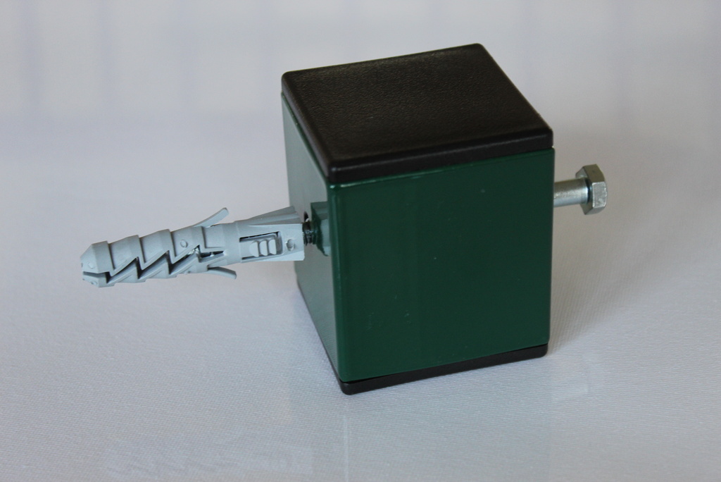 Wall panel holder - zinc+green