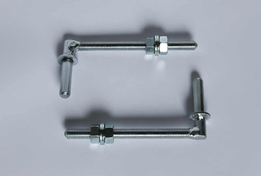 Gate hinge