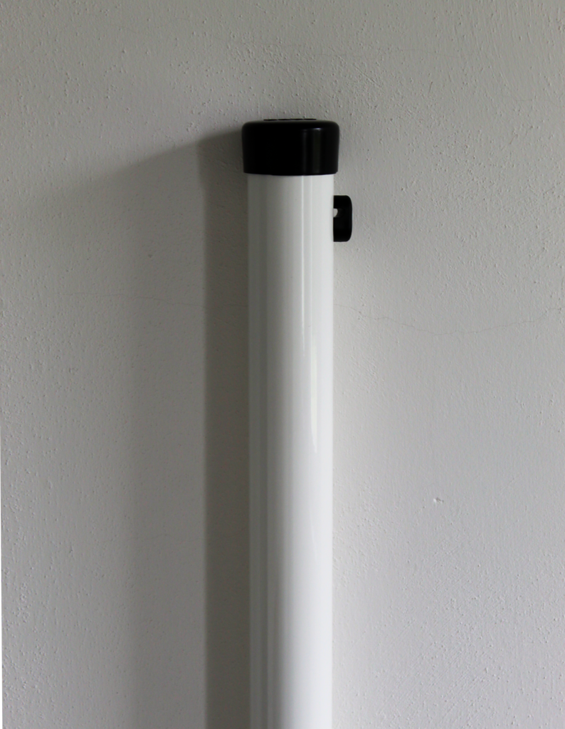 Column white plastic coated 48/1500 